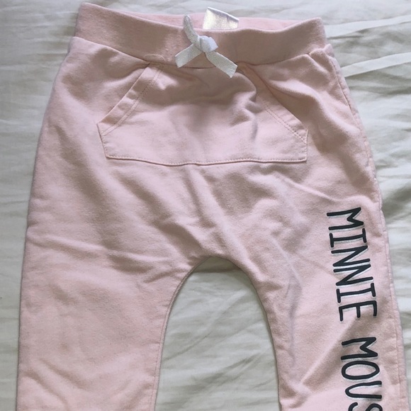 2T Mini mouse hoodie and pants set - Picture 6 of 8